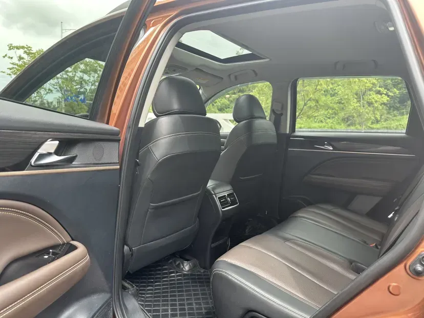 2019 GAC Trumpchi GS5 1.5T 169HP L4 6AT,autocango,china used car exporter,china ev exporter,chinese used car exporter,chinese used ev exporter