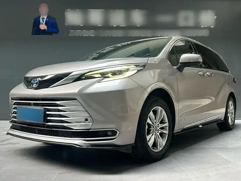 2021 Toyota Sienna 2.5L 192HP L4 E-CVT Hybrid