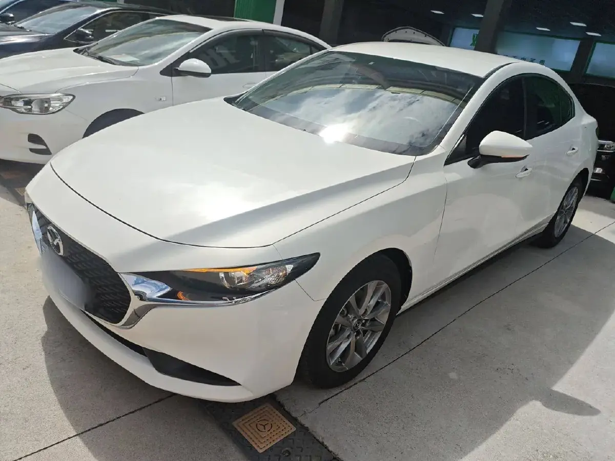 2021 Mazda 3 Axela 2.0L 158HP L4 6AT