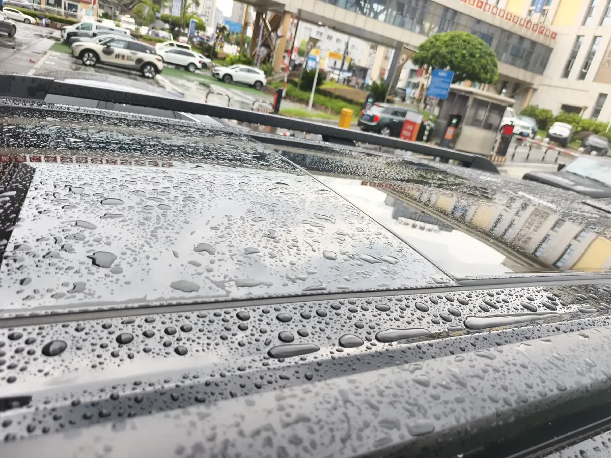 2024 Tank 400 2.0T 252HP L4 9AT PHEV 36.7/37.1KWH,autocango,china used car exporter,china ev exporter,chinese used car exporter,chinese used ev exporter