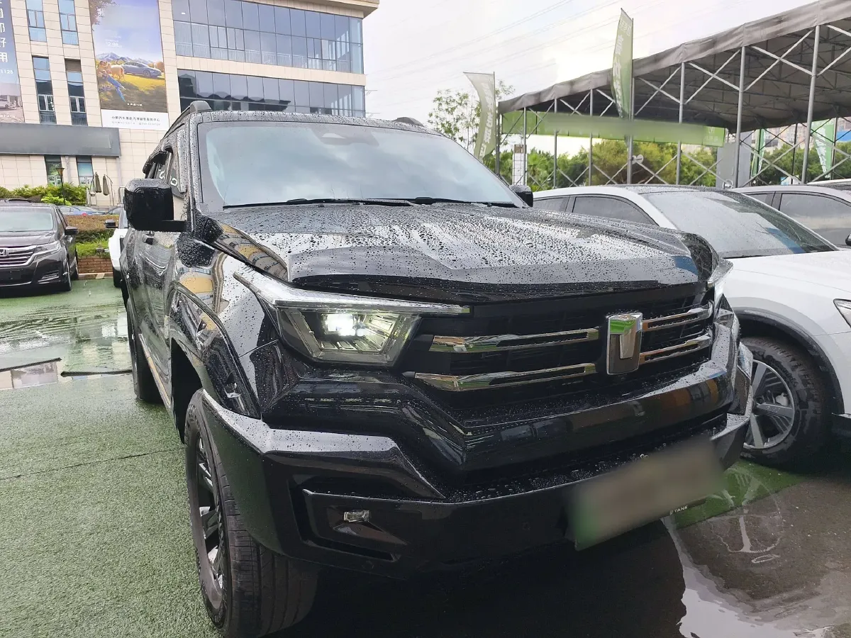 2024 Tank 400 2.0T 252HP L4 9AT PHEV 36.7/37.1KWH,autocango,china used car exporter,china ev exporter,chinese used car exporter,chinese used ev exporter