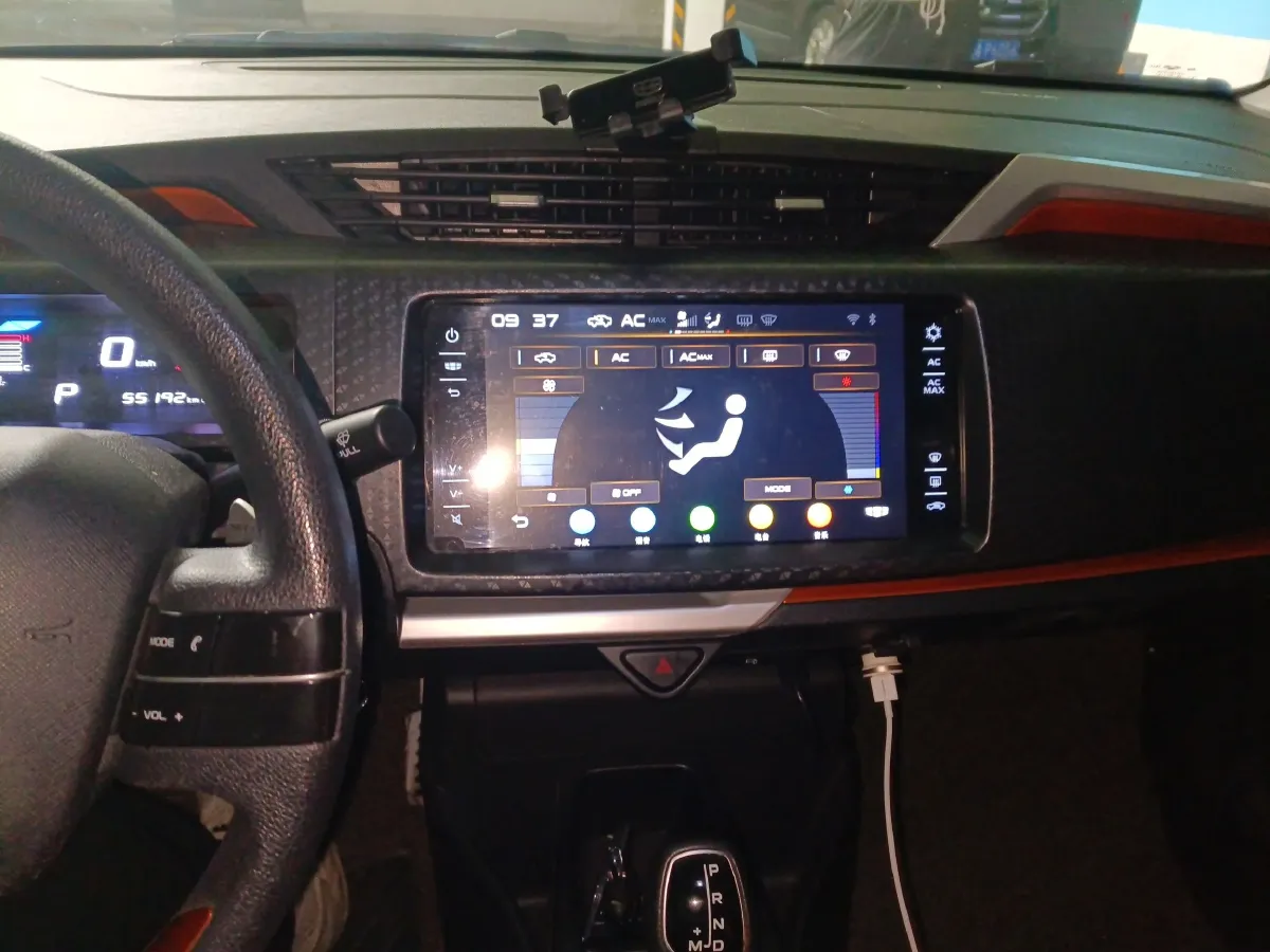 2017 Geely Vision X1 1.3L 88HP L4 4AT,autocango,china used car exporter,china ev exporter,chinese used car exporter,chinese used ev exporter