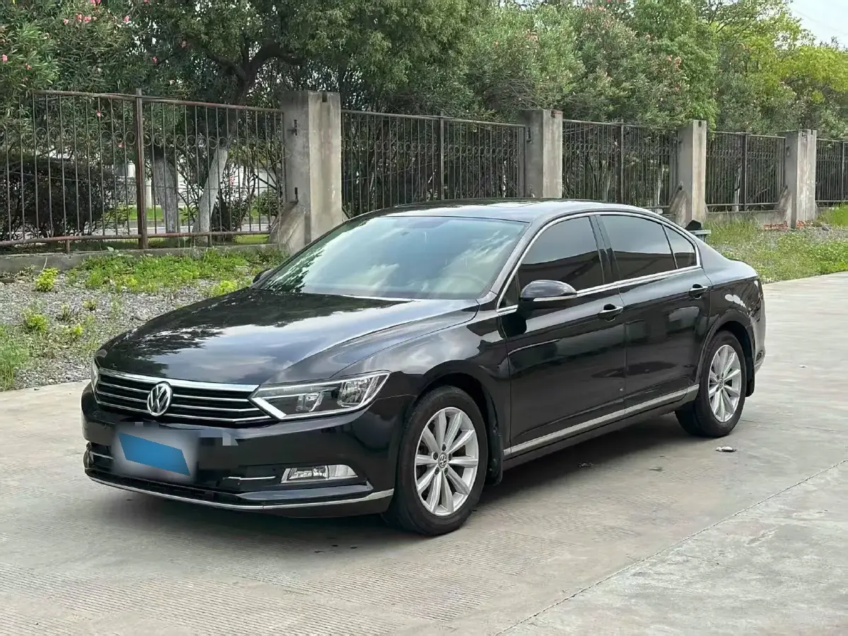 2017 Volkswagen Magotan 1.8T 180HP L4 7DCT