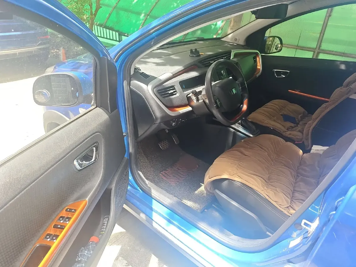 2017 Geely Vision X1 1.3L 88HP L4 4AT,autocango,china used car exporter,china ev exporter,chinese used car exporter,chinese used ev exporter