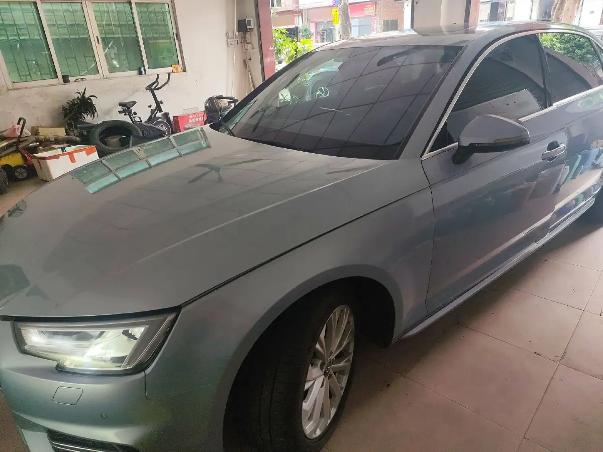 2019 Audi A4L 2.0T 190HP L4 7DCT