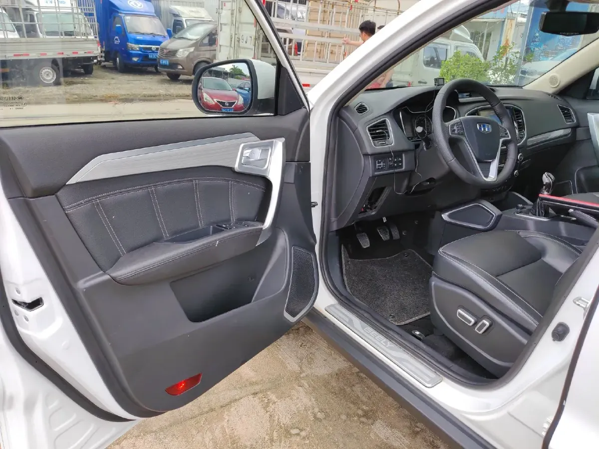 2016 Geely Vision X6 1.8L 133HP L4 5MT,autocango,china used car exporter,china ev exporter,chinese used car exporter,chinese used ev exporter