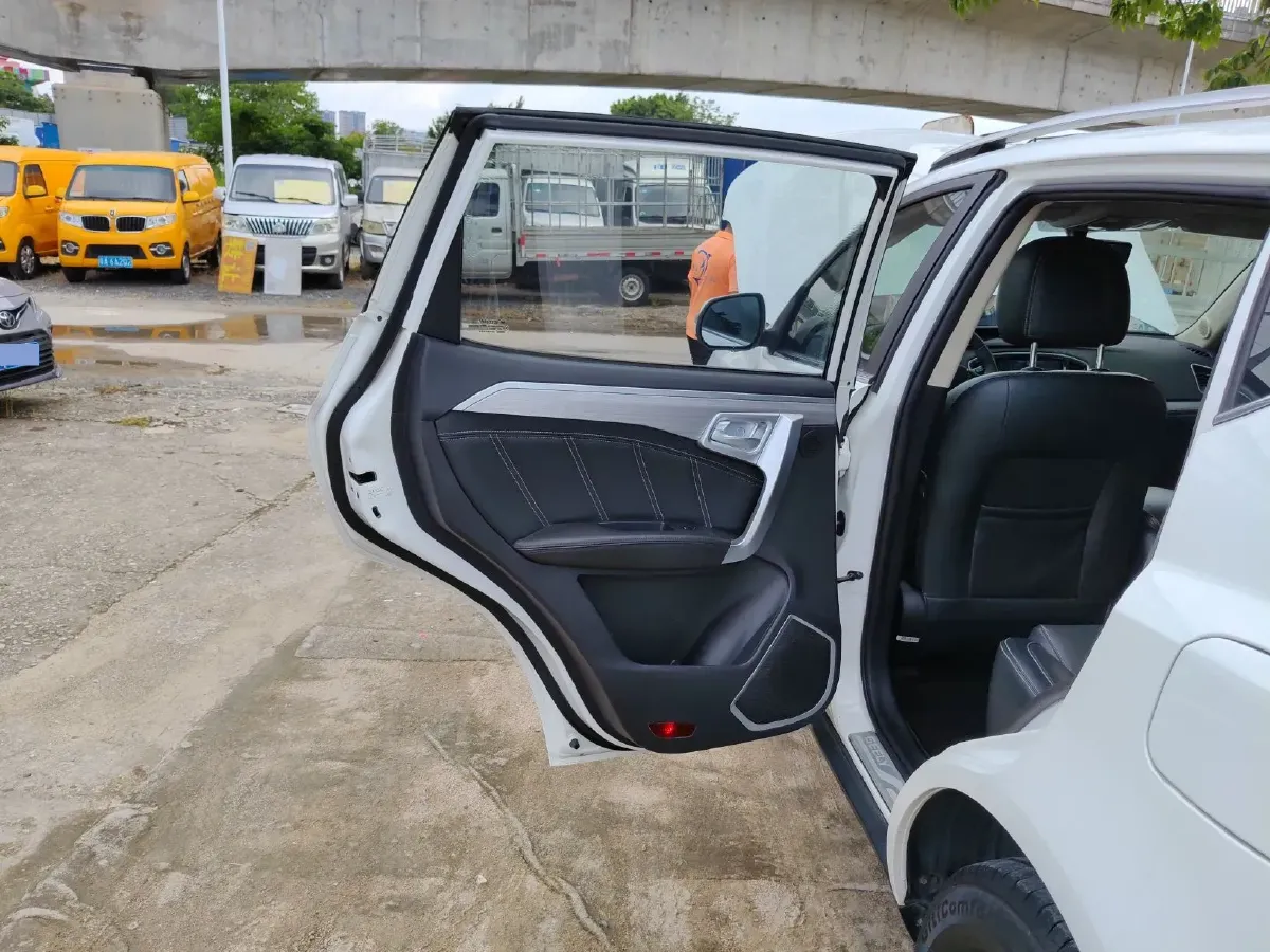 2016 Geely Vision X6 1.8L 133HP L4 5MT,autocango,china used car exporter,china ev exporter,chinese used car exporter,chinese used ev exporter