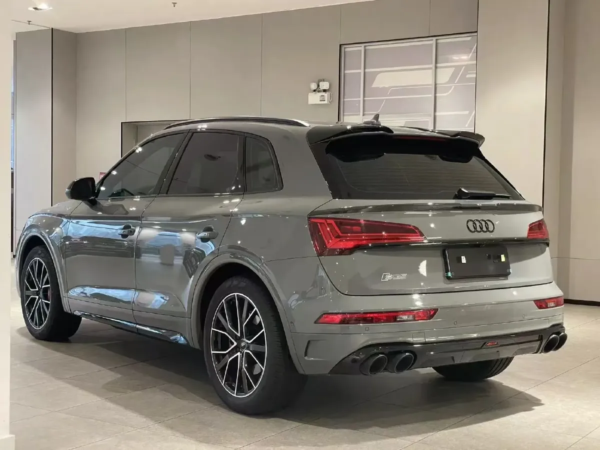 2021 Audi SQ5 3.0T 354HP V6 8AT,autocango,china used car exporter,china ev exporter,chinese used car exporter,chinese used ev exporter