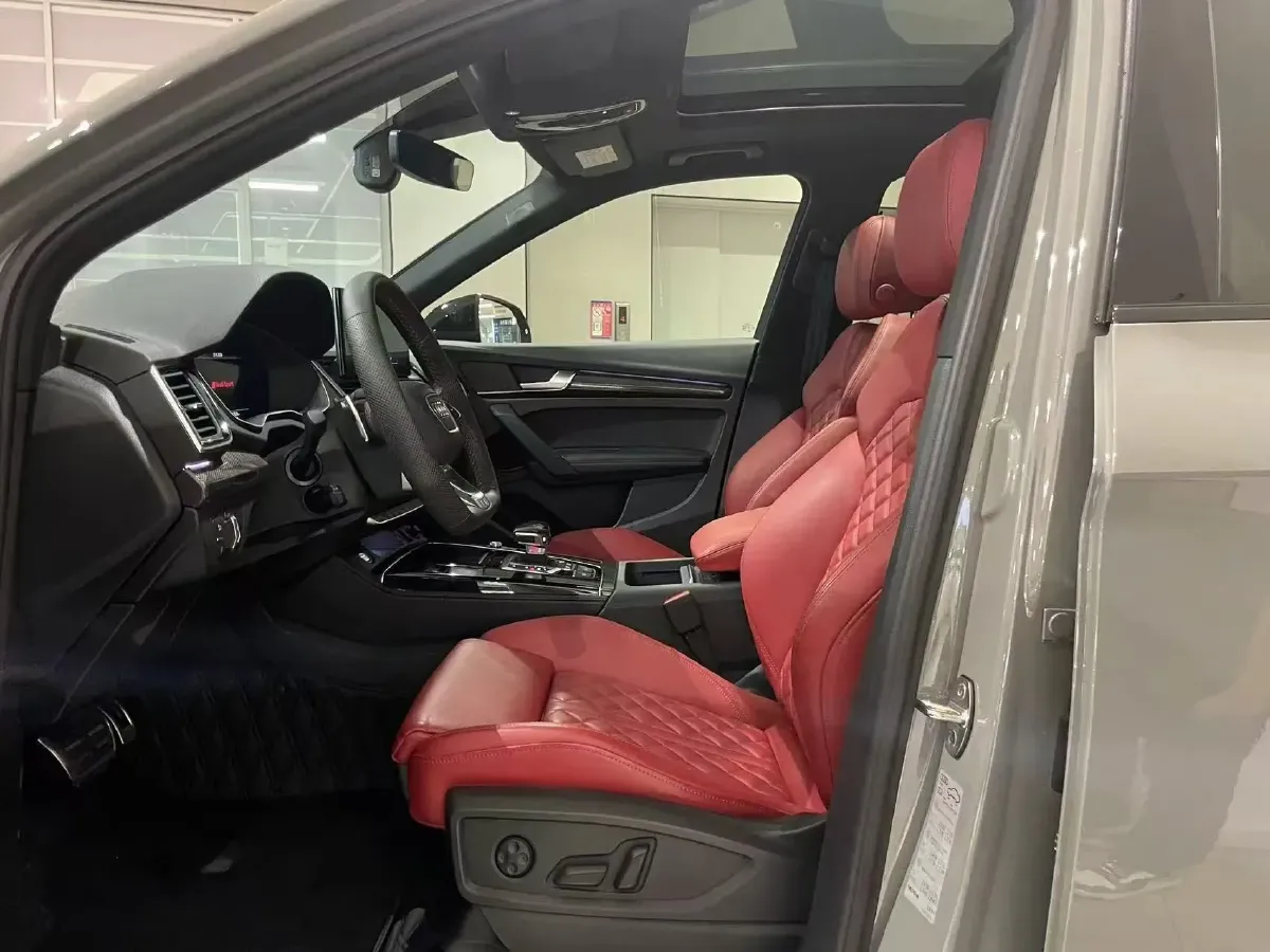 2021 Audi SQ5 3.0T 354HP V6 8AT,autocango,china used car exporter,china ev exporter,chinese used car exporter,chinese used ev exporter