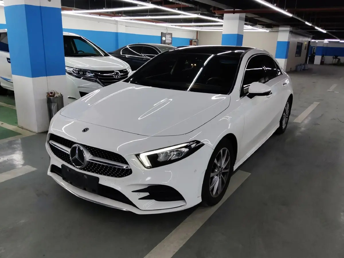 2021 Mercedes-Benz A Class 1.3T 163HP L4 7DCT