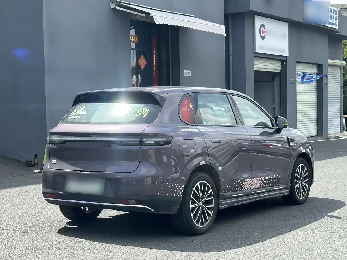 2025 Leapmotor B10 BEV 56.2KWH,autocango,china used car exporter,china ev exporter,chinese used car exporter,chinese used ev exporter