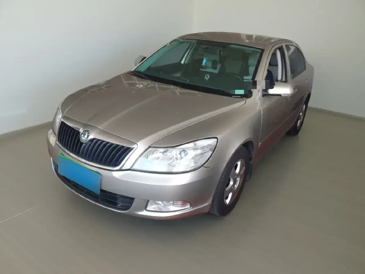 2010 Skoda Octavia 1.6L 105HP L4 5MT
