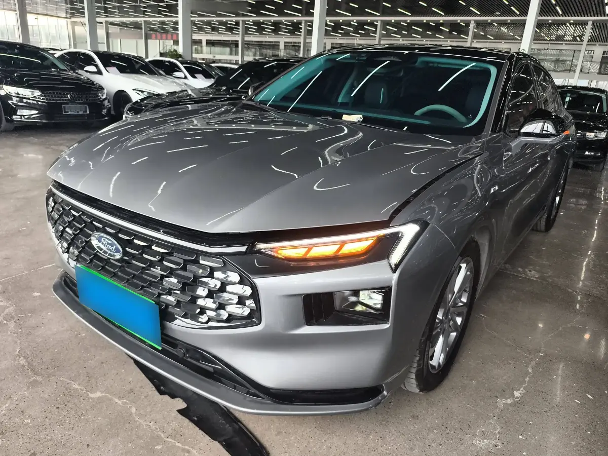 2022 Ford Mondeo 2.0T 238HP L4 8AT