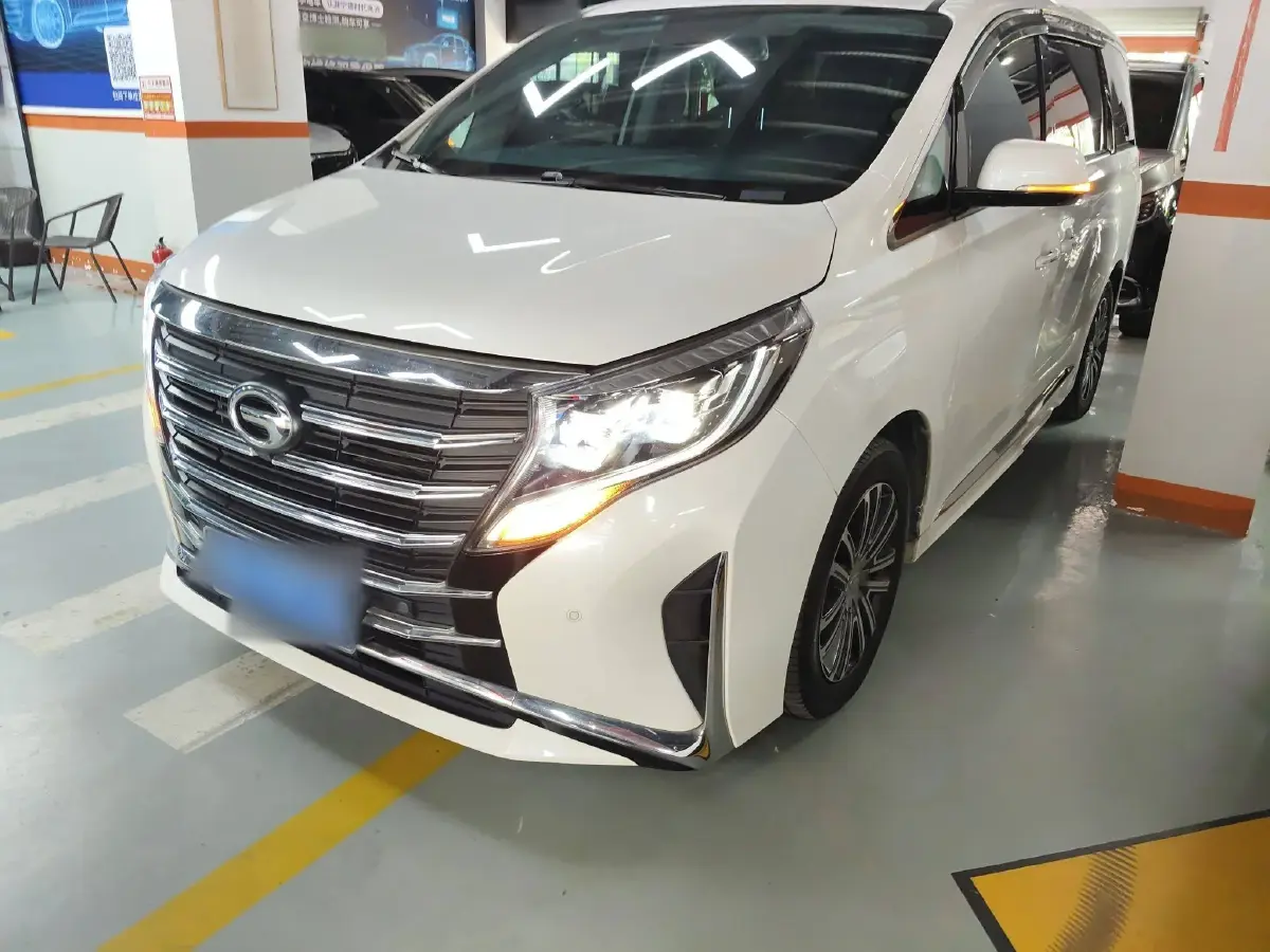 2021 GAC Trumpchi M8 2.0T 252HP L4 8AT