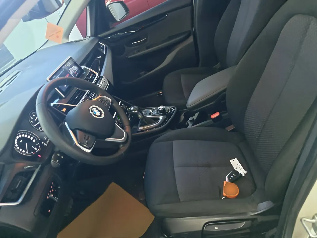 2018 BMW 2 Series Wagon 1.5T 136HP L3 6AT,autocango,china used car exporter,china ev exporter,chinese used car exporter,chinese used ev exporter