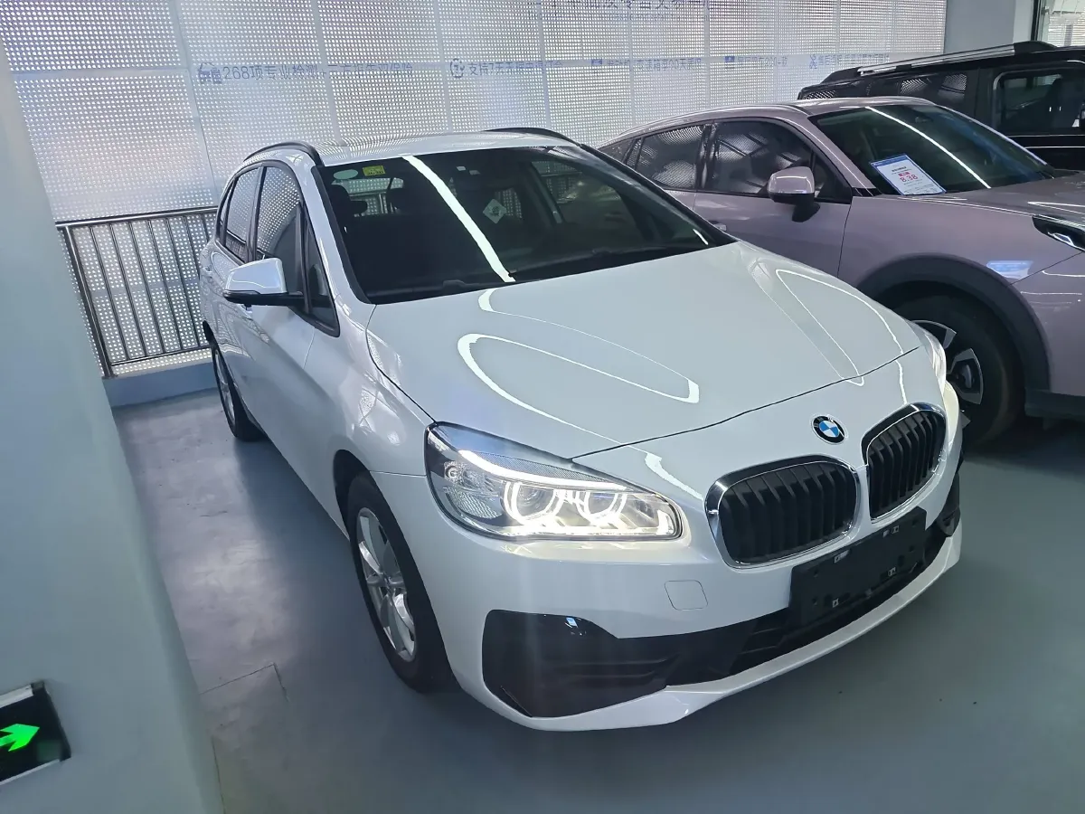 2018 BMW 2 Series Wagon 1.5T 136HP L3 6AT,autocango,china used car exporter,china ev exporter,chinese used car exporter,chinese used ev exporter