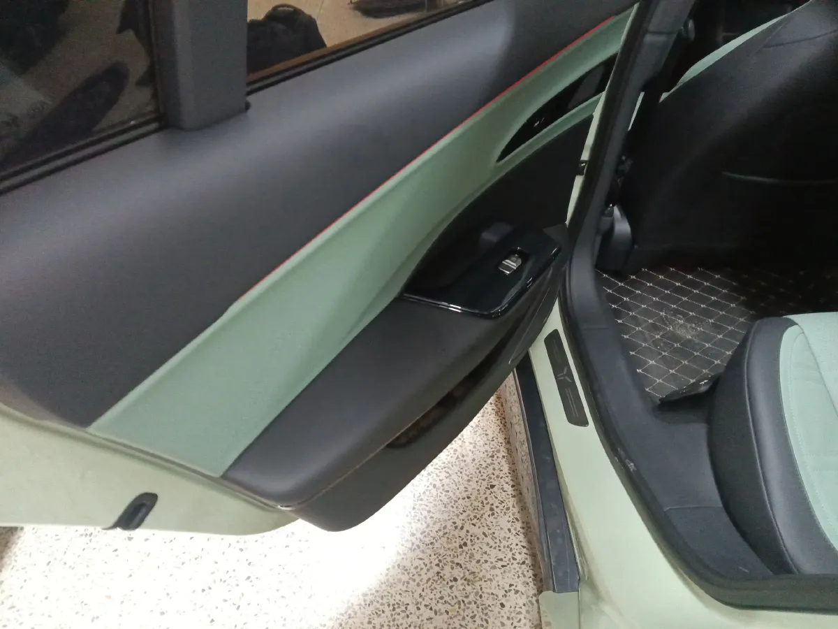 2024 HongQi EH7 BEV 85KWH,autocango,china used car exporter,china ev exporter,chinese used car exporter,chinese used ev exporter