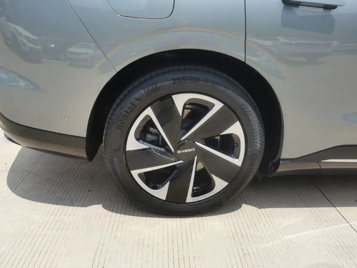 2024 Exceed Sterra ET REEV 156HP REEV 32KWH,autocango,china used car exporter,china ev exporter,chinese used car exporter,chinese used ev exporter