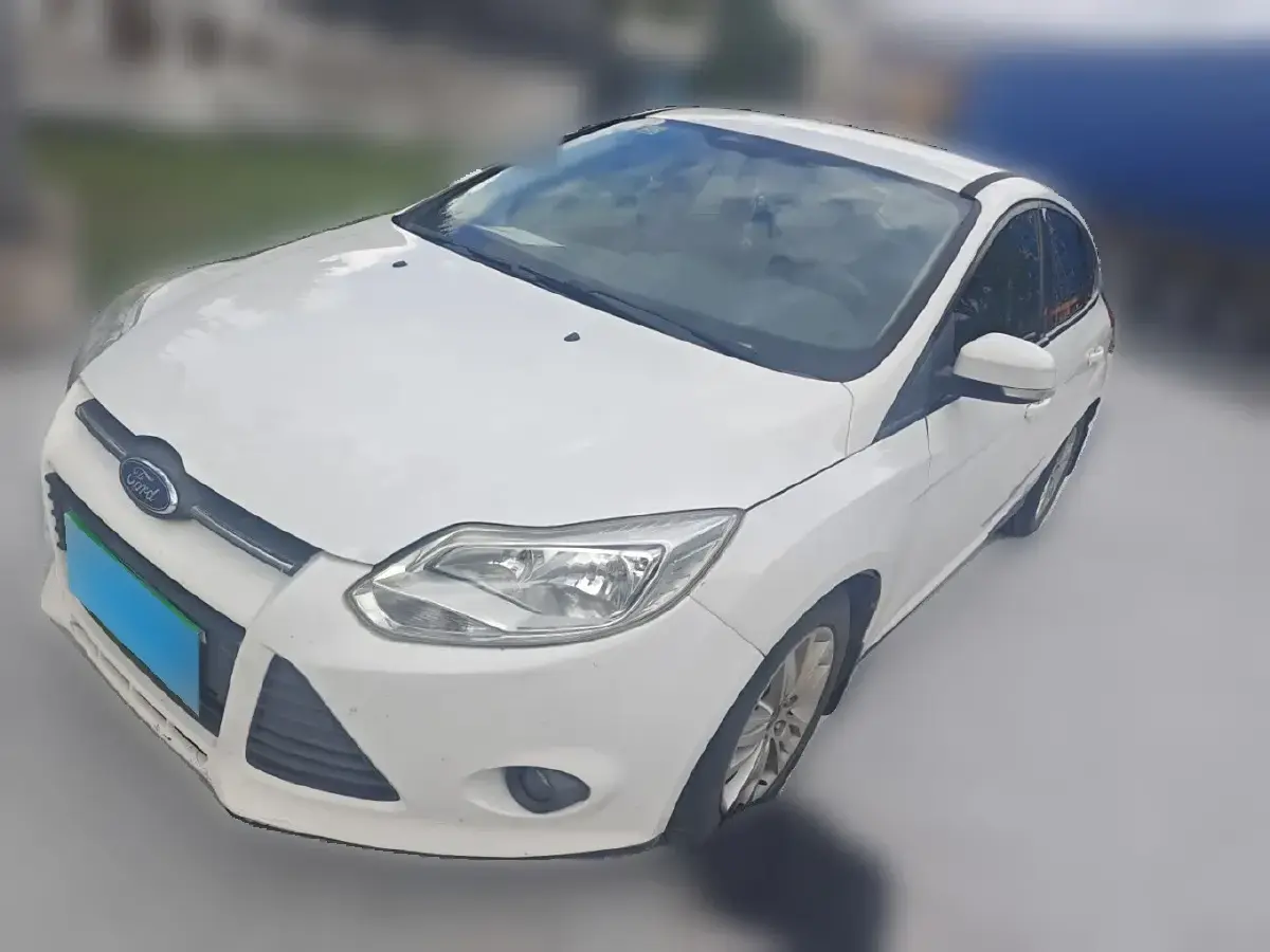 2012 Ford Focus 1.6L 125HP L4 5MT