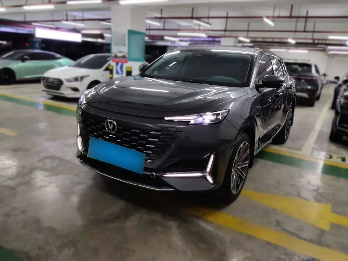 2021 ChangAn UNI-K 2.0T 233HP L4 8AT