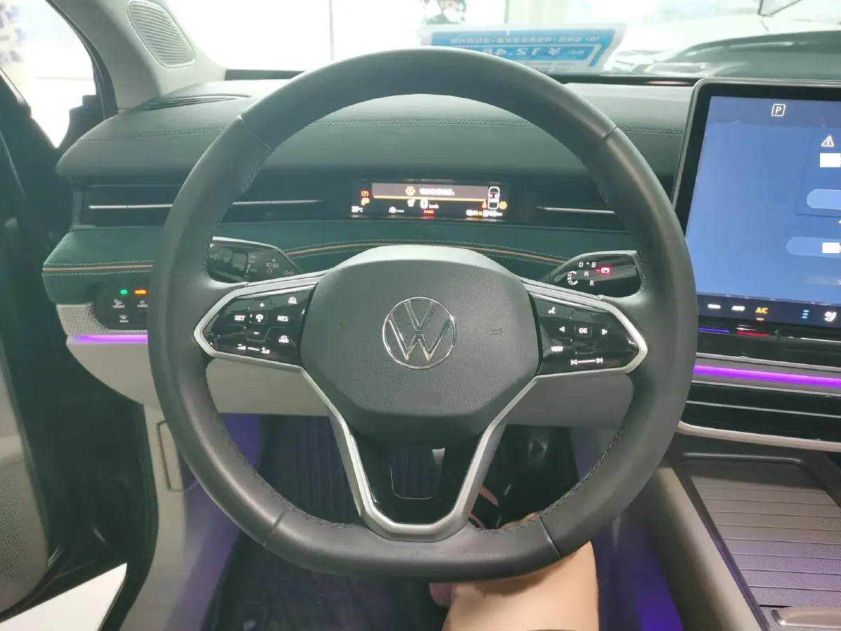 2024 Volkswagen ID.7 Vizzion BEV 84.8KWH,autocango,china used car exporter,china ev exporter,chinese used car exporter,chinese used ev exporter