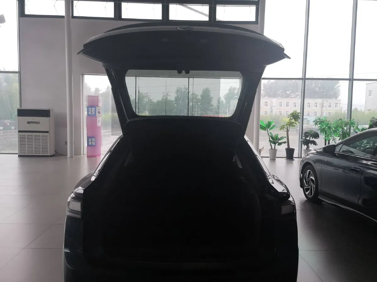 2024 Volkswagen ID.7 Vizzion BEV 84.8KWH,autocango,china used car exporter,china ev exporter,chinese used car exporter,chinese used ev exporter