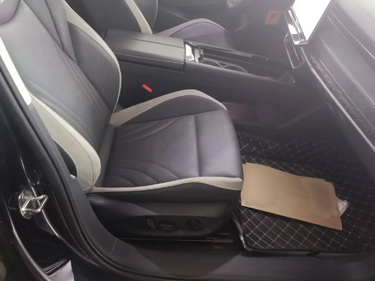 2024 Volkswagen ID.7 Vizzion BEV 84.8KWH,autocango,china used car exporter,china ev exporter,chinese used car exporter,chinese used ev exporter