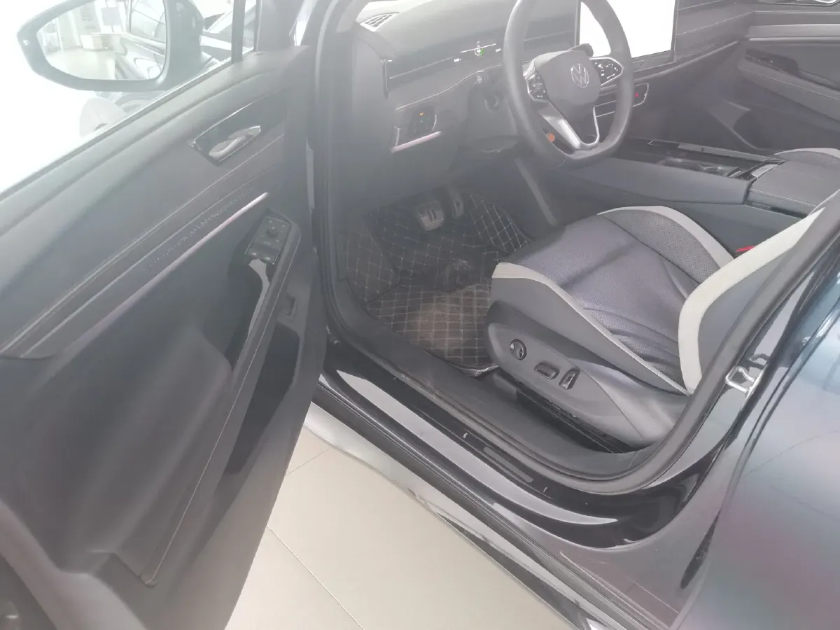 2024 Volkswagen ID.7 Vizzion BEV 84.8KWH,autocango,china used car exporter,china ev exporter,chinese used car exporter,chinese used ev exporter