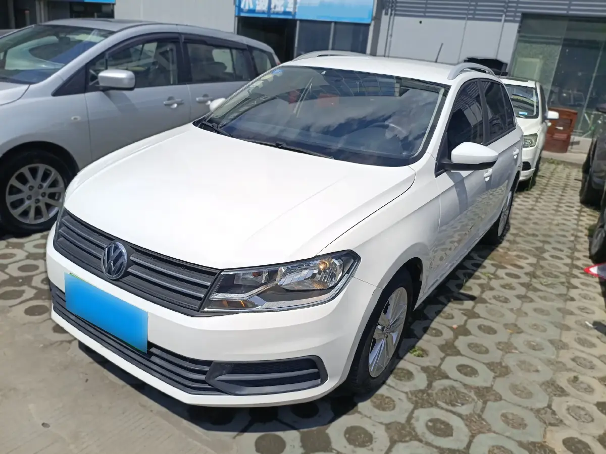 2017 Volkswagen Santana 1.6L 110HP L4 6AT 2017 Volkswagen Santana 1.6L 110HP L4 6AT