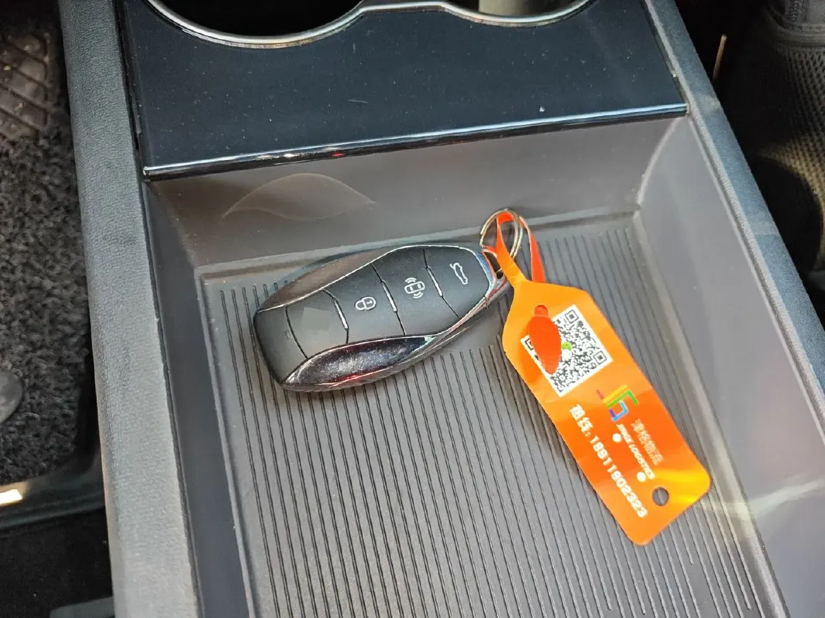 2024 HongQi EH7 BEV 111KWH,autocango,china used car exporter,china ev exporter,chinese used car exporter,chinese used ev exporter