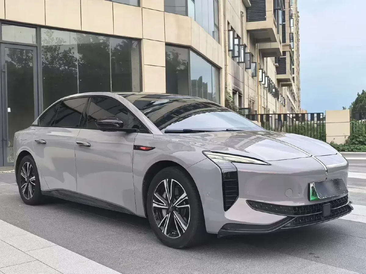 2024 HongQi EH7 BEV 111KWH,autocango,china used car exporter,china ev exporter,chinese used car exporter,chinese used ev exporter