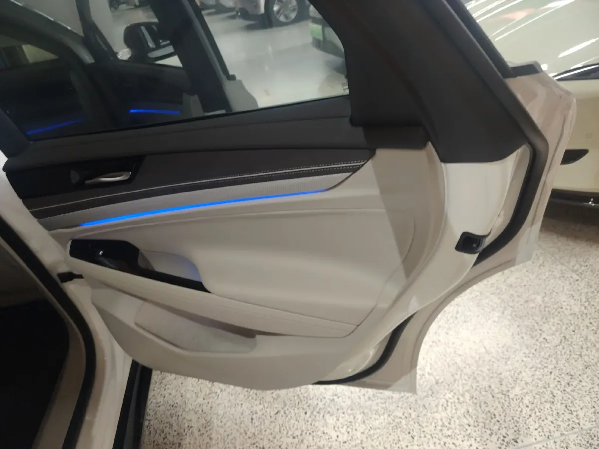 2024 Volkswagen ID.7 Vizzion BEV 84.8KWH,autocango,china used car exporter,china ev exporter,chinese used car exporter,chinese used ev exporter