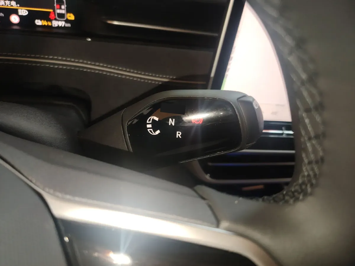 2024 Volkswagen ID.7 Vizzion BEV 84.8KWH,autocango,china used car exporter,china ev exporter,chinese used car exporter,chinese used ev exporter