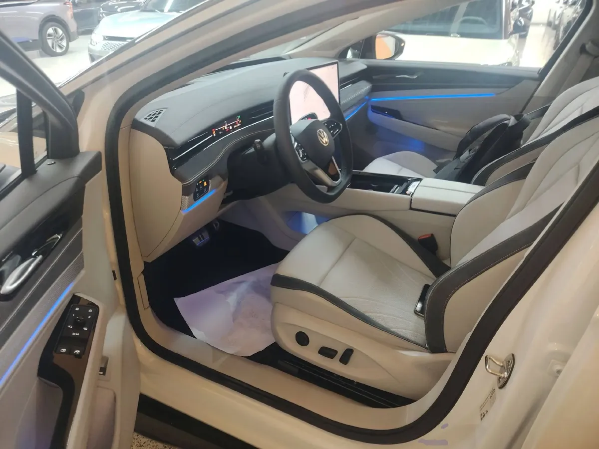 2024 Volkswagen ID.7 Vizzion BEV 84.8KWH,autocango,china used car exporter,china ev exporter,chinese used car exporter,chinese used ev exporter