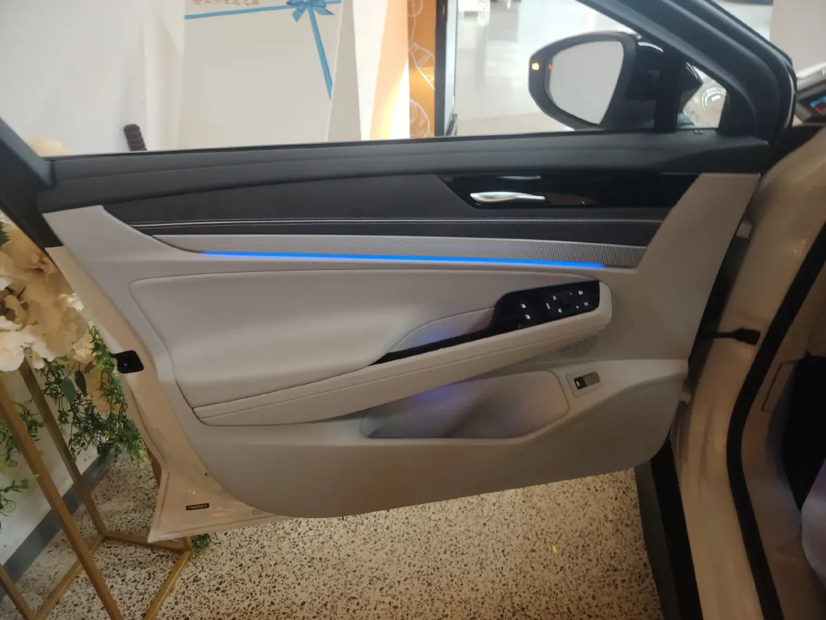 2024 Volkswagen ID.7 Vizzion BEV 84.8KWH,autocango,china used car exporter,china ev exporter,chinese used car exporter,chinese used ev exporter