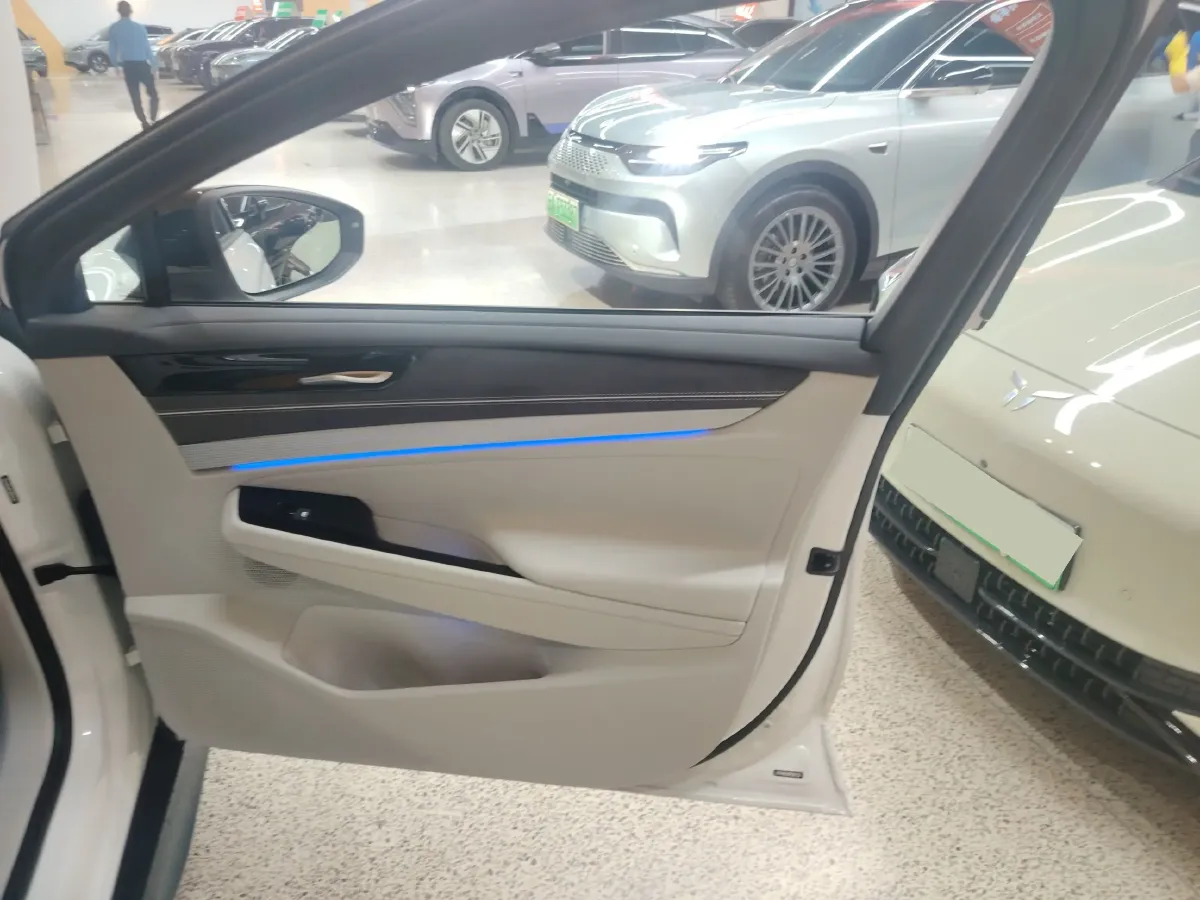 2024 Volkswagen ID.7 Vizzion BEV 84.8KWH,autocango,china used car exporter,china ev exporter,chinese used car exporter,chinese used ev exporter