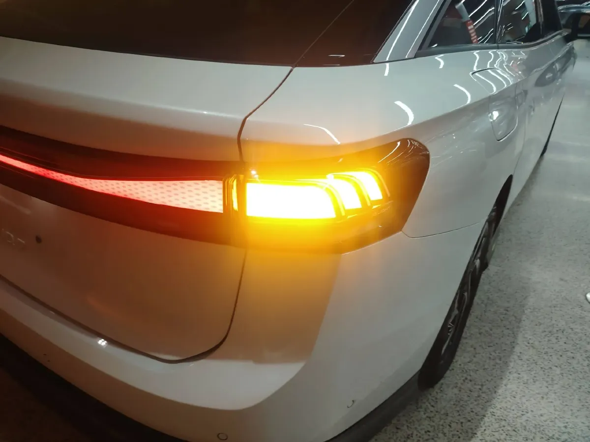 2024 Volkswagen ID.7 Vizzion BEV 84.8KWH,autocango,china used car exporter,china ev exporter,chinese used car exporter,chinese used ev exporter