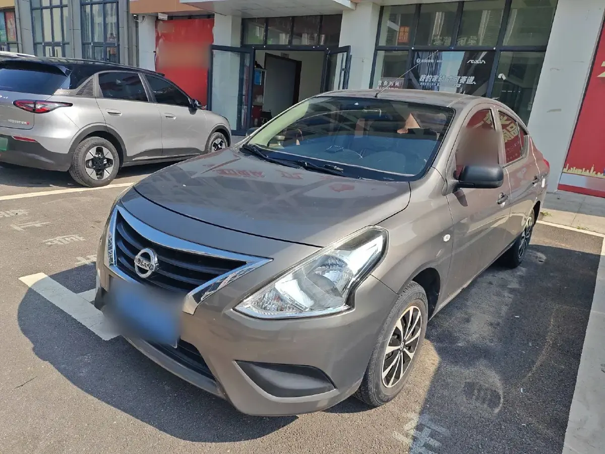 2014 Nissan Sunny 1.5L 112HP L4 5MT