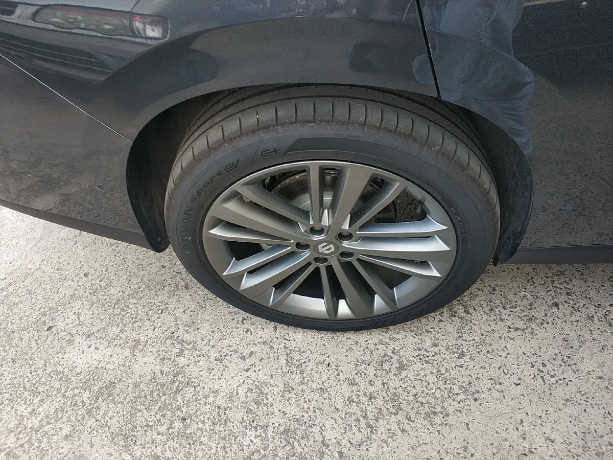 2024 Leapmotor C16 BEV 67.7KWH,autocango,china used car exporter,china ev exporter,chinese used car exporter,chinese used ev exporter