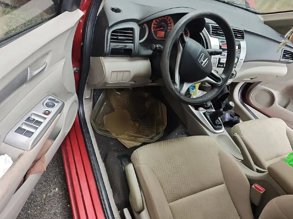 2008 Honda City Classic 1.5L 120HP L4 5MT,autocango,china used car exporter,china ev exporter,chinese used car exporter,chinese used ev exporter