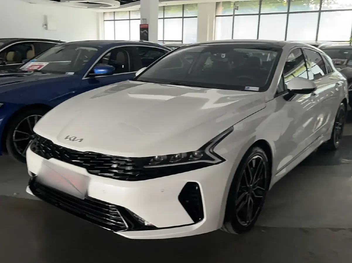 2021 Kia K5 2.0T 240HP L4 8AT