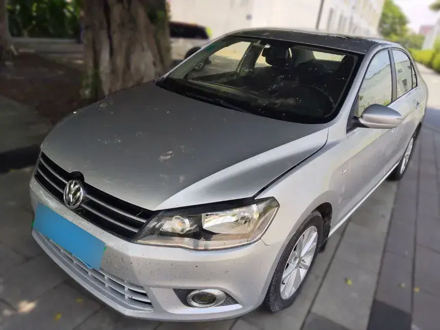2013 Volkswagen Jetta 1.4L 90HP L4 5MT