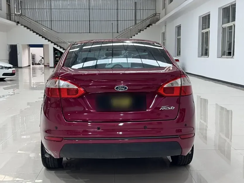 2013 Ford Fiesta 1.5L 110HP L4 5MT,autocango,china used car exporter,china ev exporter,chinese used car exporter,chinese used ev exporter