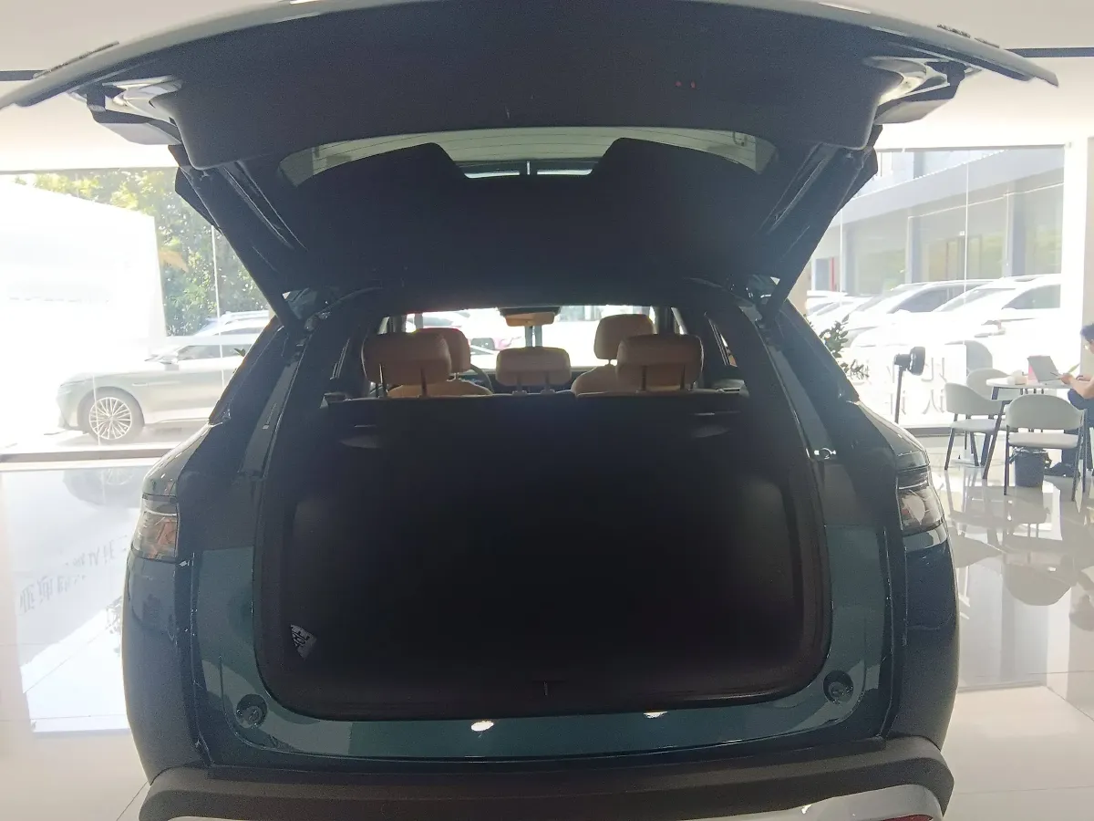 2024 BYD SongL DM-i 1.5L 101HP L4 E-CVT PHEV 18.3KWH,autocango,china used car exporter,china ev exporter,chinese used car exporter,chinese used ev exporter