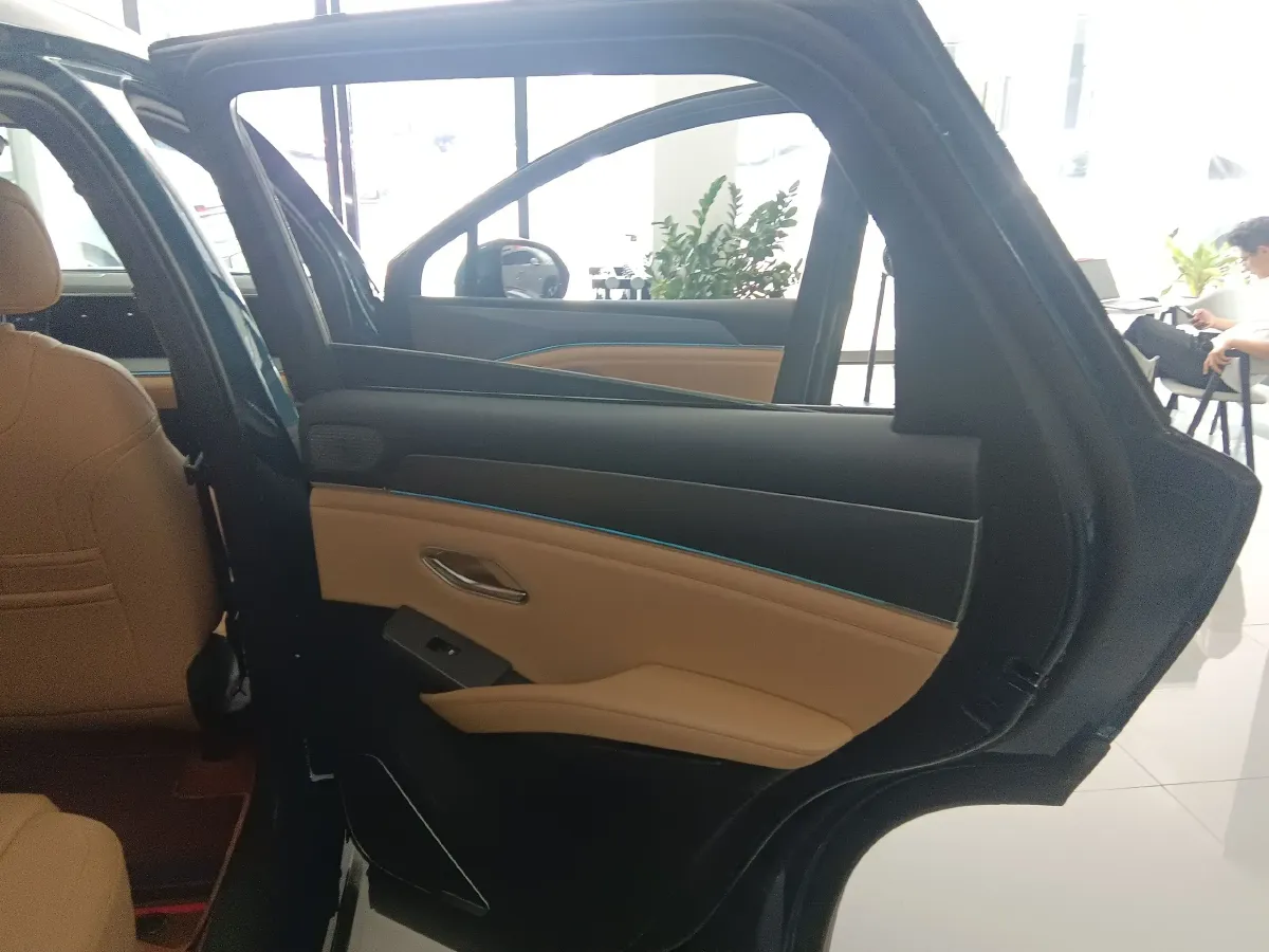 2024 BYD SongL DM-i 1.5L 101HP L4 E-CVT PHEV 18.3KWH,autocango,china used car exporter,china ev exporter,chinese used car exporter,chinese used ev exporter