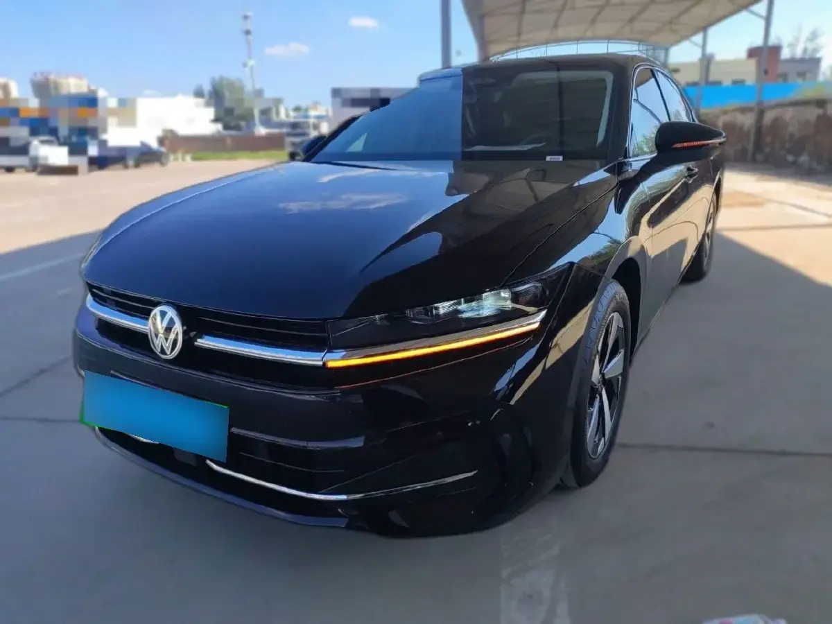 2024 Volkswagen Magotan 2.0T 220HP L4 7DCT