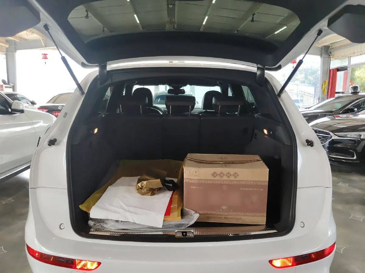 2014 Audi SQ5 3.0T 354HP V6 8AT,autocango,china used car exporter,china ev exporter,chinese used car exporter,chinese used ev exporter