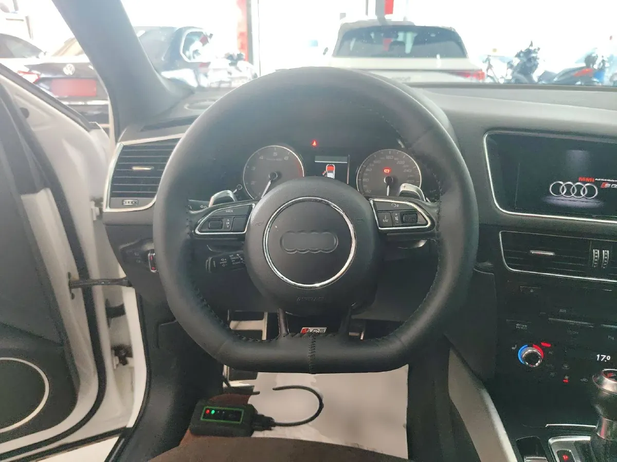 2014 Audi SQ5 3.0T 354HP V6 8AT,autocango,china used car exporter,china ev exporter,chinese used car exporter,chinese used ev exporter