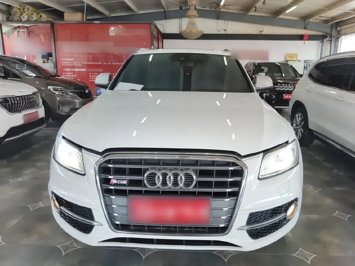 2014 Audi SQ5 3.0T 354HP V6 8AT,autocango,china used car exporter,china ev exporter,chinese used car exporter,chinese used ev exporter