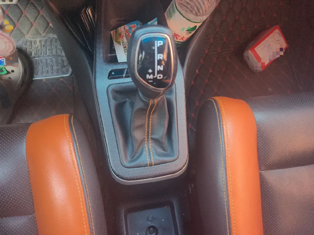 2017 Geely Vision X1 1.3L 88HP L4 4AT,autocango,china used car exporter,china ev exporter,chinese used car exporter,chinese used ev exporter